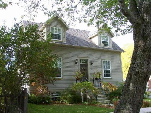 Antique Slumber Old Town Bed & Breakfast Niagara-on-the-Lake Esterno foto